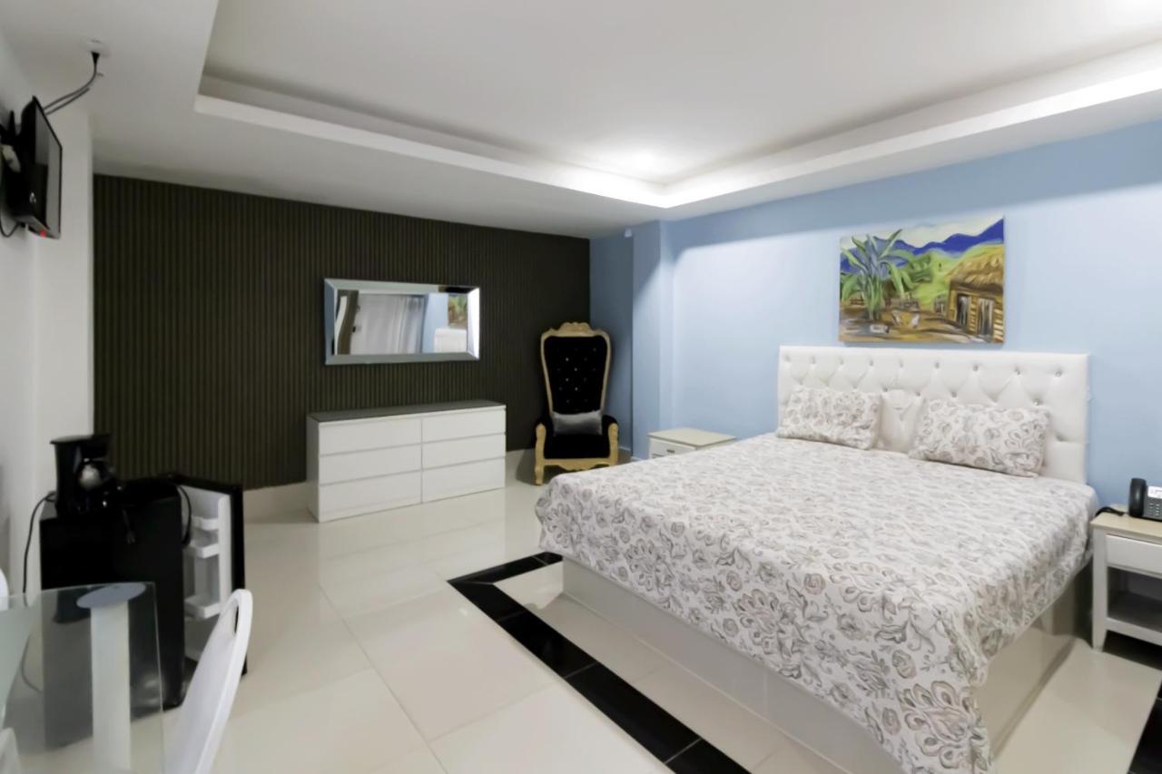 Hotel La Casona Dorada Santo Domingo Esterno foto